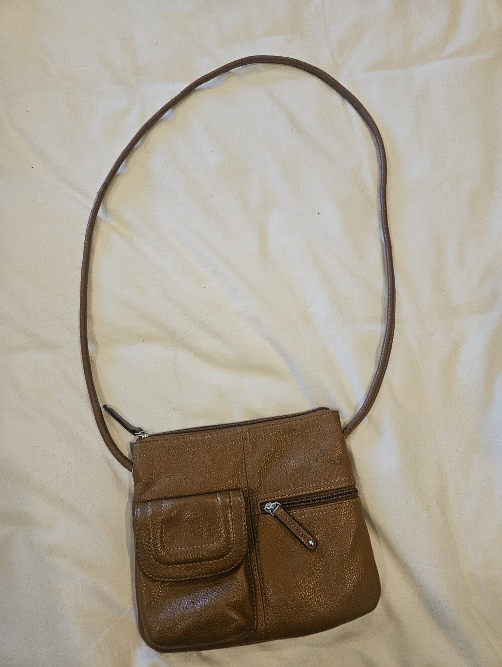 Tignanello Tan / Brown 100% Genuine Leather Crossbody Shoulder Handbag Purse Zip